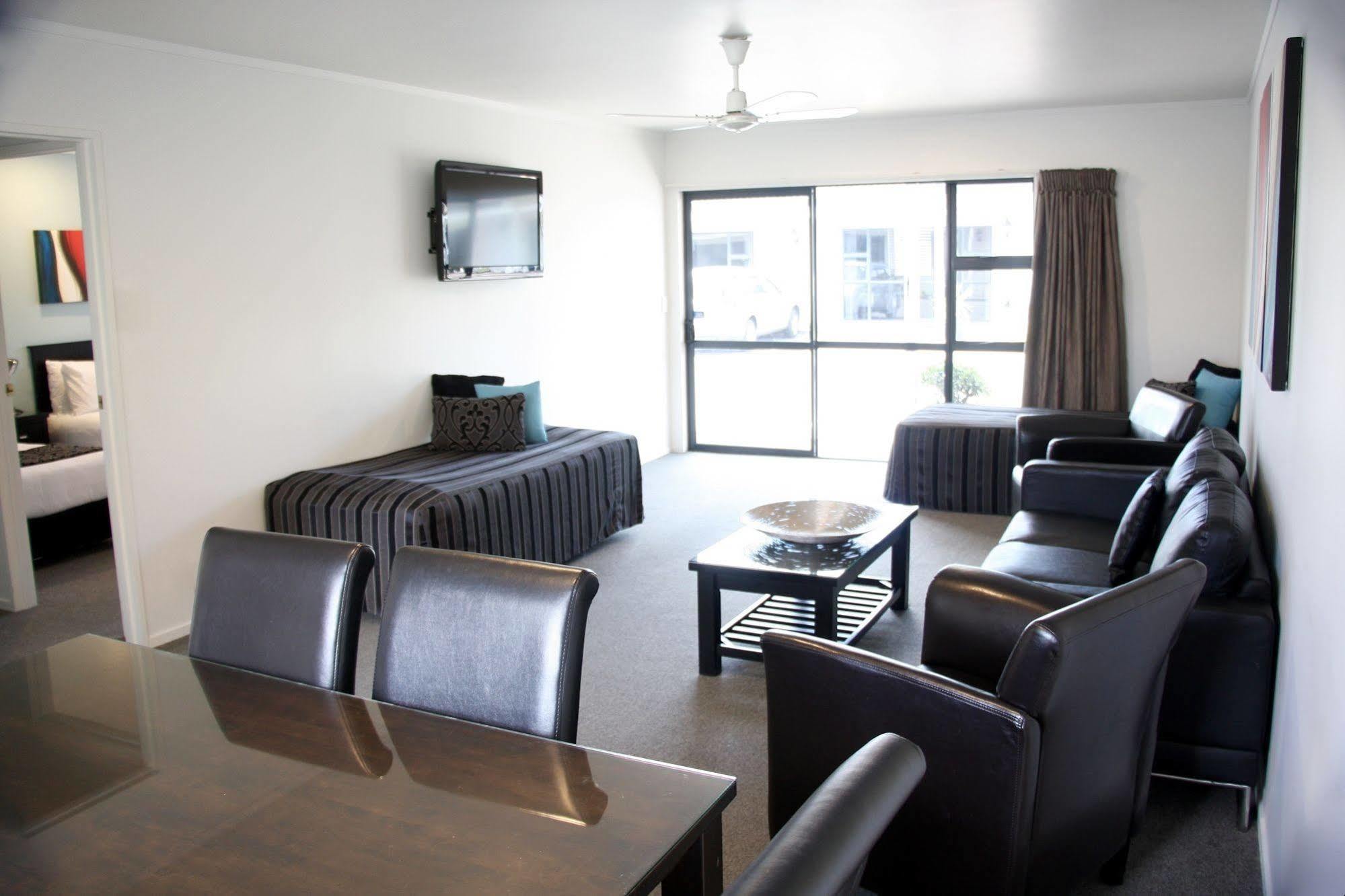 Motel Camelot On Ulster à Hamilton Extérieur photo